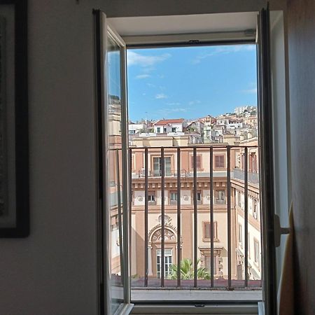 Barbaja Suites In Street Toledo 205 Naples Bilik gambar