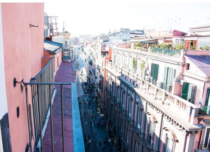 Barbaja Suites In Street Toledo 205 Naples Luaran gambar